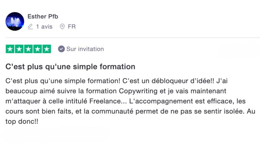 Témoignage de Esther sur l'efficacité des formations copywriting et freelance avec accompagnement